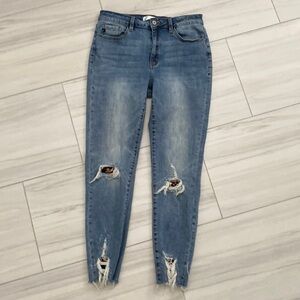 KanCan Leopard Distressed High Rise Ankle Cropped Frayed Jeans 11/29
